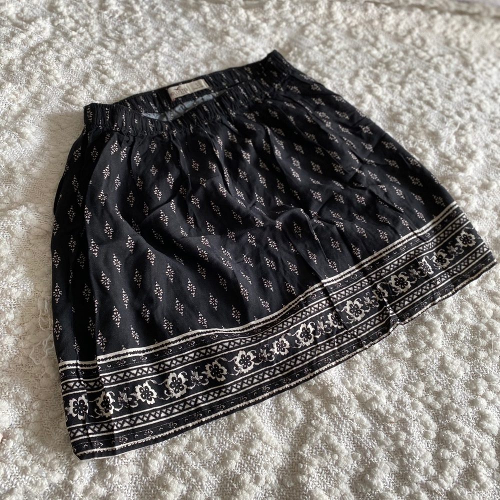 Hollister Patterned Mini-skirt